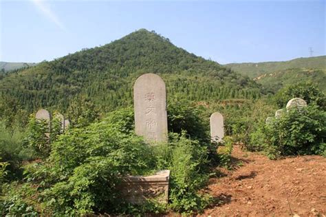 獅爪山脈 漢文帝墓